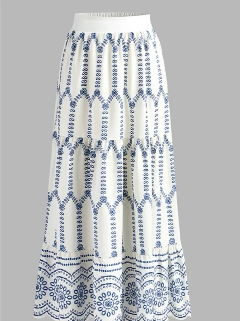 NWOT Commense White and Blue Printed Maxi Skirt - Picture 5 of 5
